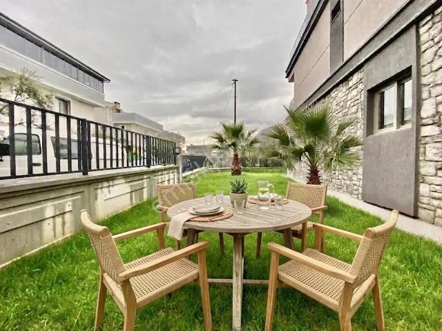 ꧁ay Emlaktan꧂altınoluk'ta Full Kredili Takasa Açık Taksitli Ödeme Seçenekli Satılık 3+1 Lüx Villa