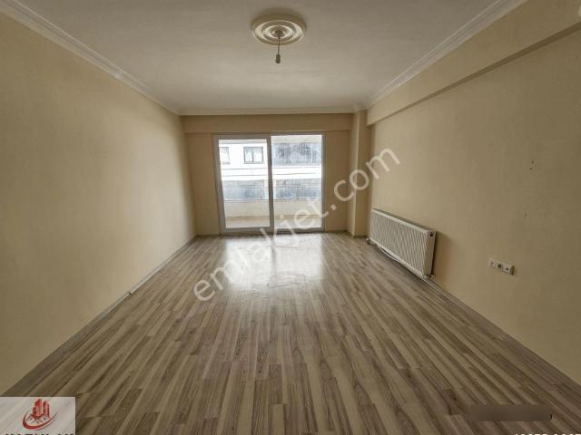Ay Emlak'tan Armutlu Merkezde 3+1 Kiralık Daire