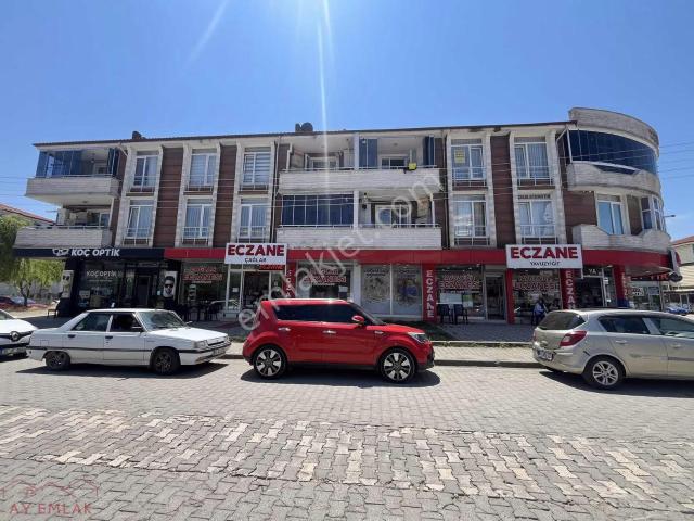Ay Emlaktan Hastane Karşı Satılık Full Ön Cephe Geniş Daire