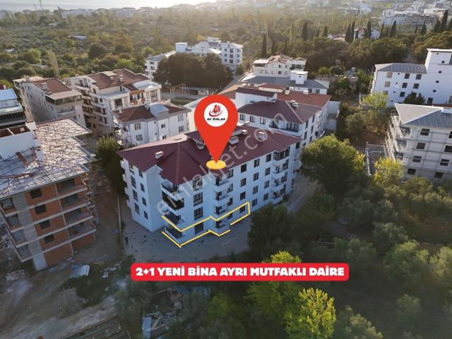 Ay Emlaktan Merkezi Lokasyonda Kombili Kiralık 2+1 Daire