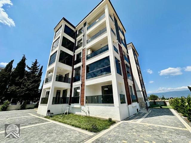 Ay EmlaktanÖren Bahçelievler'de Arakat Asansörlü Şık Tasarım Satılık Ön Cephe 1+1 Ultra Lüx Daire
