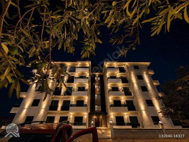 AY EMLAKTANBURHANİYE BADEMALANINDA ARAKAT ÖN CEPHE EBEVEYN BANYOLU SATILIK 2+1 ULTRA LÜKS DAİRE