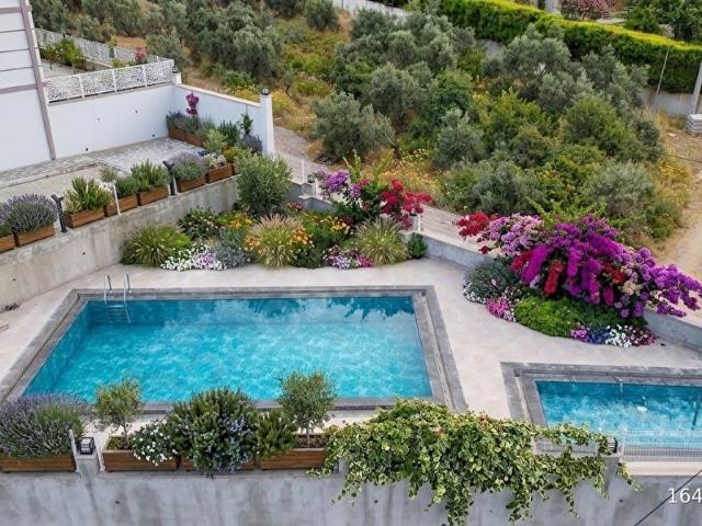 AY EMLAKTANKAZDAĞLARI ETEKLERİNDE YÜZME HAVUZLU KUŞ ÇIVILTILARIYLA HUZUR BULACAĞINIZ 3+1 LÜX DAİRE