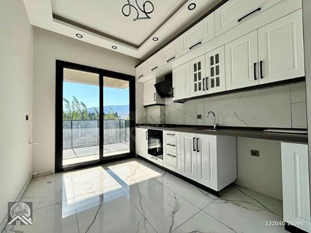AY EMLAKTANZEYTİNLİ KAZDAĞLARINDA BOL OKSİJEN İÇERİSİNDE ARAKAT AYRI MUTFAK SATILIK 2+1 LÜKS DAİRE