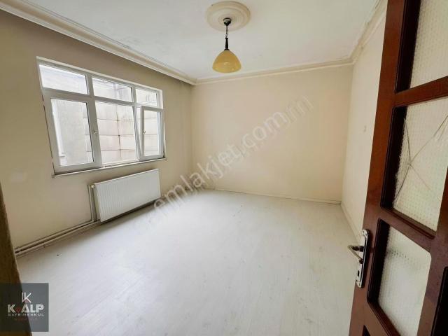 Çay Mahallesi Merkez Simit Fırını Karşısında Kiralık 2+1 Daire