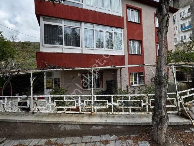 Çayıraltı Emlak'tan 350 Evler'de Kiralık 3+1 Daire