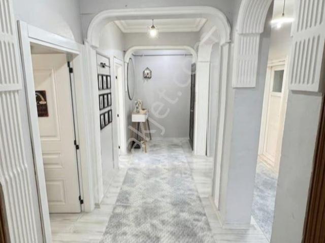Çayırova Özgürlük Mahallesinde 2+1 100 M2 Satılık Daire