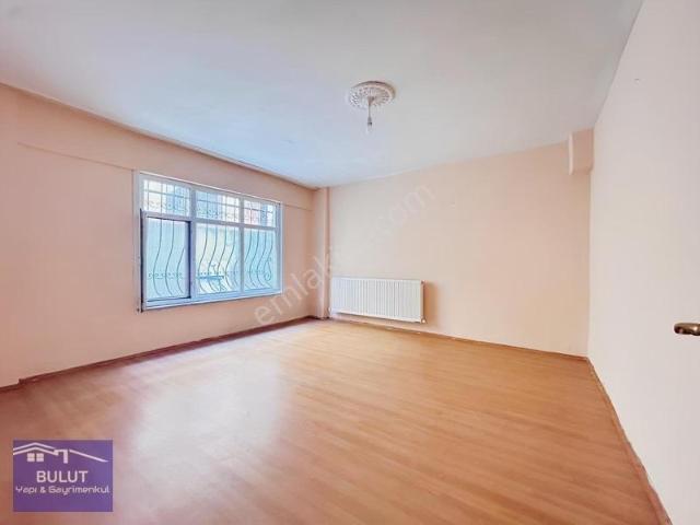 Çayırova Yeni Mah. Y.s.s. Cad Yanı Başında 3+1 Giriş Kat Daire