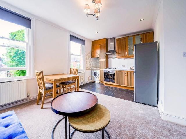 Aynhoe Road, Hammersmith W14, 1 bed flat to rent, £2,100 pcm | PrimeLocation