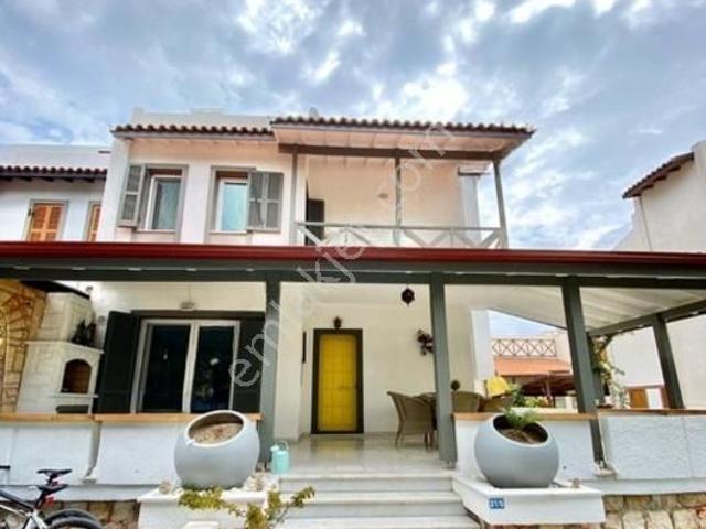 Ayayorgi boyalık Arası Deniz Manzaralı Sitede Kış Dönemi Kiralık