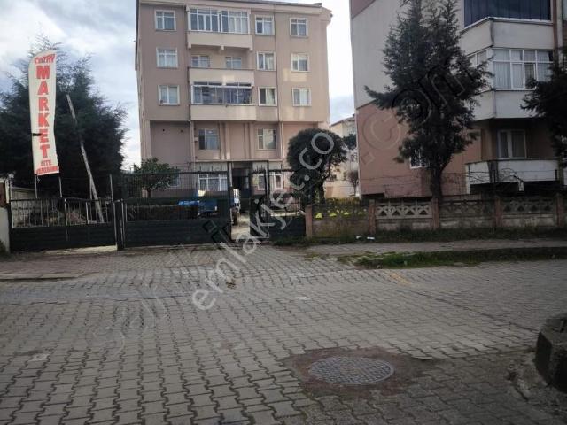 Ayazlı Mahallesinde Oldukça Geniş Site İçi Satılık 2+1 Daire