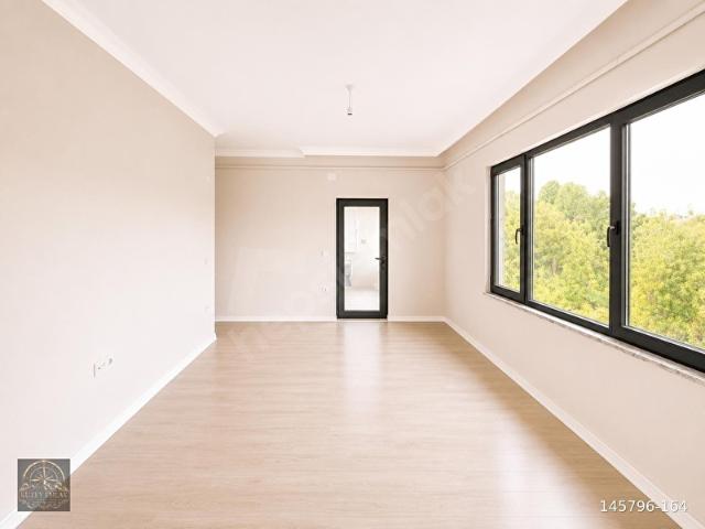 AYAZLIDA HAVUZLU SATILIK SIFIR 1+1 DAİRE