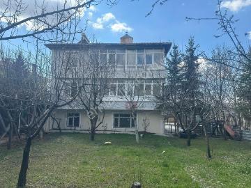 Ayaş Başayaş'ta Satılık 3 Katlı Ev Ve Arsası