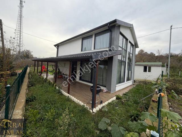 Çayağzı Mevkisinde 434 M2 Arsa İçinde 2 Katlı Satılık Villa
