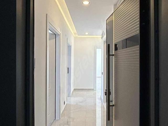 AYANOĞLUNDA 120 METRE 3 + 1 TRAMVAYA YÜRÜME MESAFESI