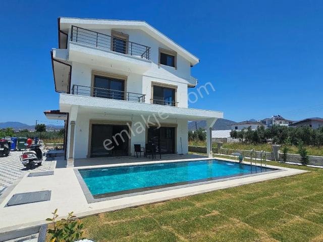 Ayb Gayrimenkulden Karaçulhada Kiralık Sıfır 4+1 Müstakil Villa