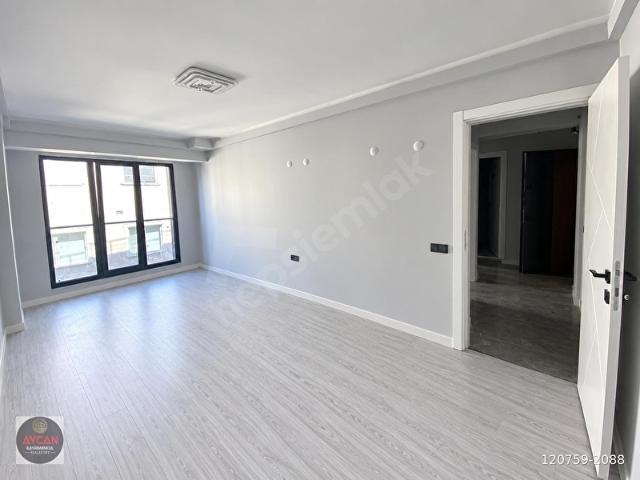AYCAN GAYRİMENKUL'DEN 600 EVLER'DE 2+1 LÜKS SIFIR DAİRE