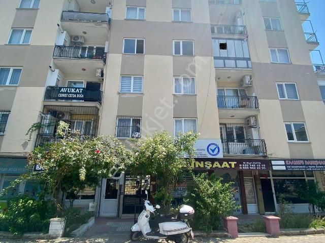 Aydın Üst Efeler Mahallesinde Satılık 3+1 Ferah Daire