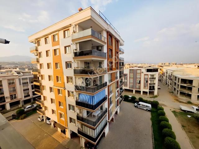 Aydın Ata Mahallesinde Satılık 4+1 Ara Kat Daire Site İçinde