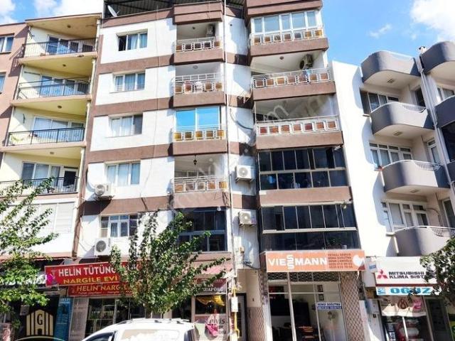 Aydın Caddesinde Kiralık 3+1 Daire