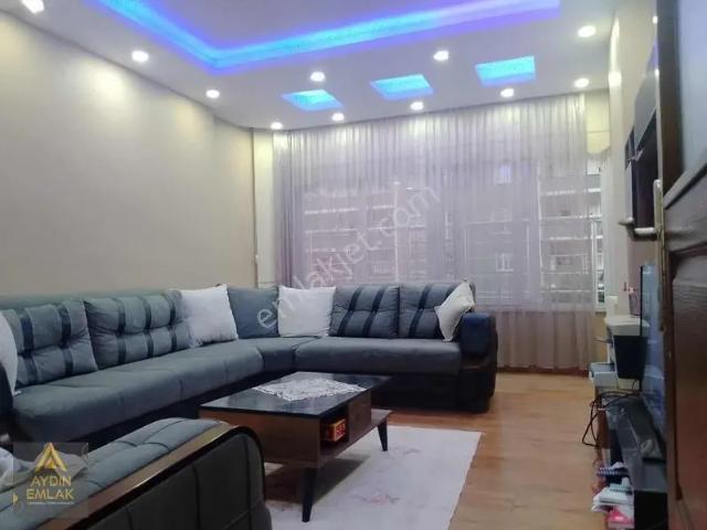 Aydın 'dan Merkezi Konumda Full Eşyalı 3+1 Daire