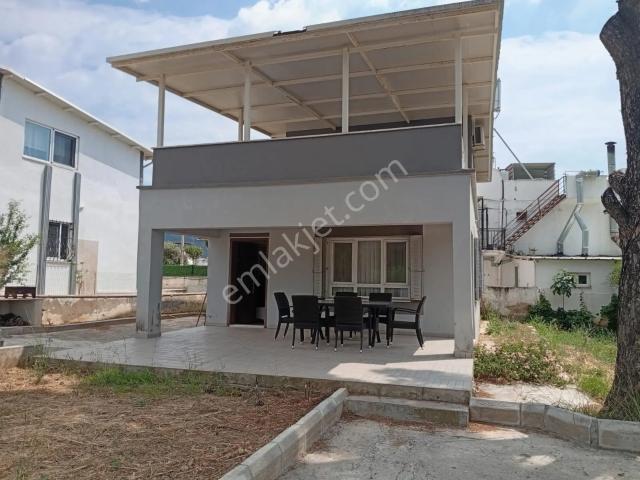 Aydın Didim Akbük'te Günlük Kiralık Akbük Merkezde Denize Sıfır Bahçeli Müstakil Ev