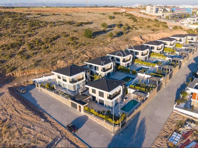 Aydın Didim Efeler Akıllı Sistem Havuzlu Lüx Villa