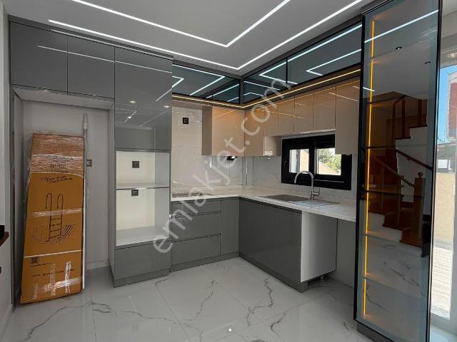 Aydın Didimde Müstakil Girişli Villa