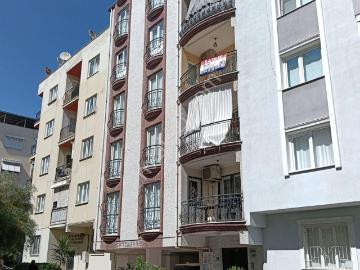 Aydın Efeler Cumhuriyet Mah. 2+1 Doğalgazlı Ara Kat