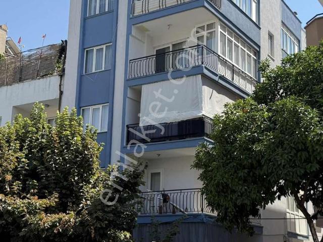 Aydın Efeler Cumhuriyet Mah. Merkezi Konumda 2+1 Kiralık Daire