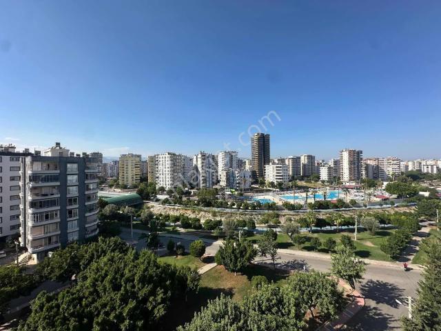 Aydın Emlaktan Mezitli Merkez Mahallesinde Kiralık 3+1 Daire