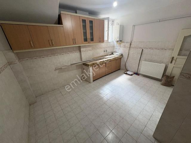 Aydın İnş. Cebeci Mh 1+1 60m2 Bahçe Katı Hasheki Yürüme Mesafesi