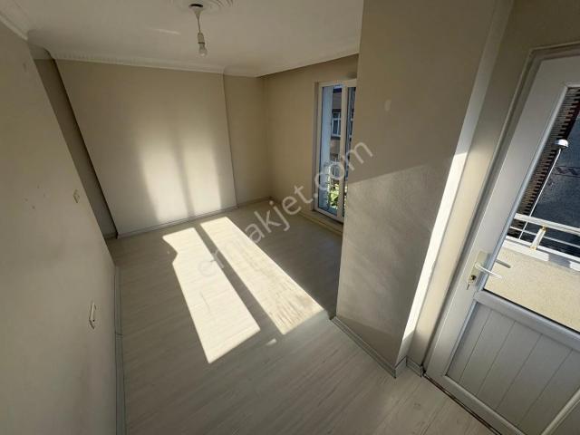 Aydın İnş Uğurmumcu Mah 2+1 80m2 2.kat 5.yıllık