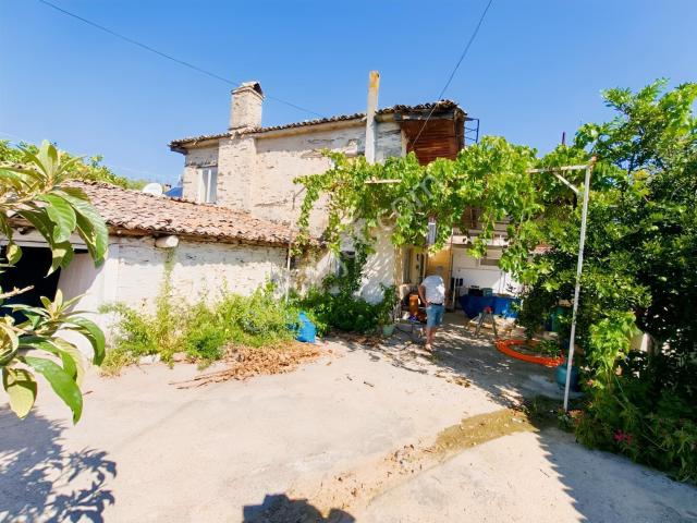 Aydın Karacasu Yenice Mah.de Satılık 2 Katlı Müstakil Ev