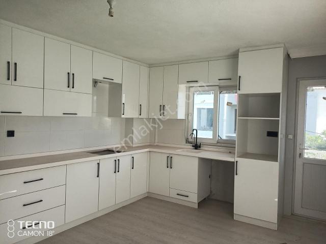 Aydın Kardeşköy De Kiralık 2+1 Daire 149 M2