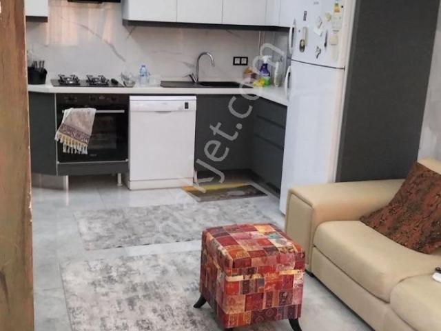 Aydın Kuşadası Cumhuriyet,de Acil Satılık Eşyalı 1+1 Daire