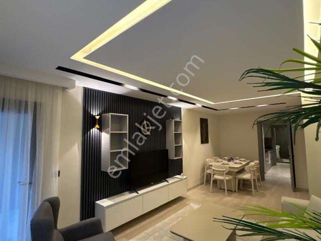 Aydın Kuşadası Davutlar Mahallesi'nde Giriş Katı Satılık 2+1 Daire