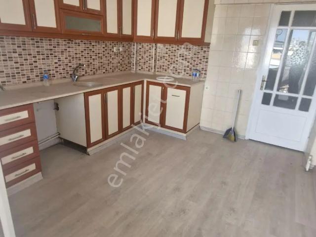 Aydın Merkez Cumhuriyet Mah Kiralık 4+1 Asansörlü Doğalgazlı Masrafsız Daire