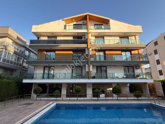 Aydın Mimar Sinan Mh'de Havuzlu Sitede Kiralık 1+1 Daire Otopark