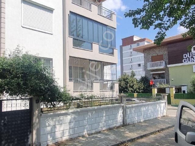 Aydın Nazilli Yöntem Emlaktan Zafer Mahallesinde Ferah Doğalgazlı Kiralık 3+1 Daire