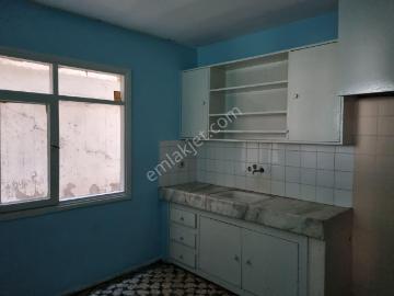 Aydın Nazilli Yöntem Emlaktan Kurtuluş Mahallede Çarşıya Yakın Satılık Yarı Bodrum 2+1 Daire