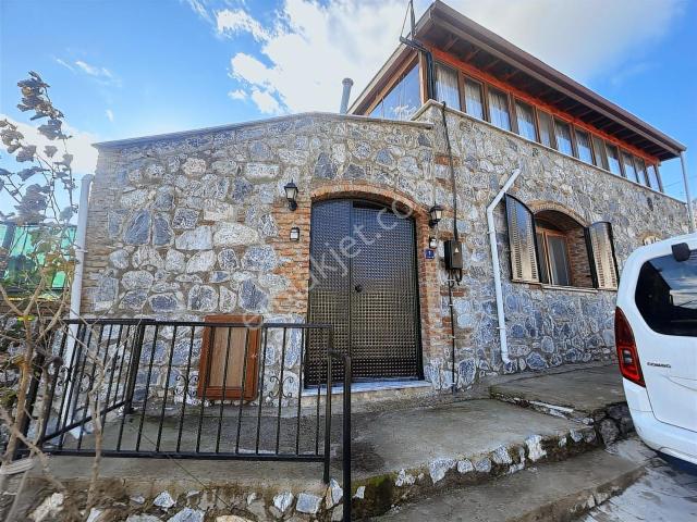 Aydın Söke Güllübahçe'de Satılık Müstakil Taş Ev