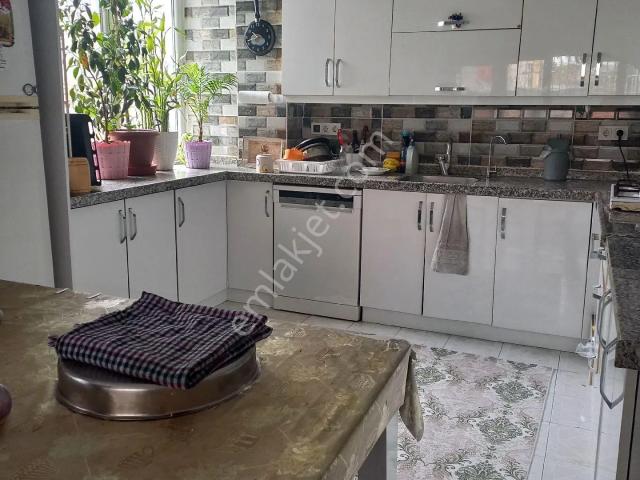 Aydın Söke Konak Mahallesinde 3+1 130 M2 Dogalgazlı Satılık Daıre