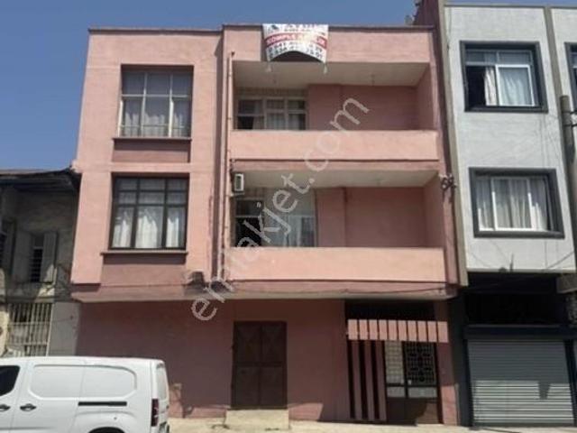 Aydın'dan 3 Katlı 4 Daireli Zemin İşyeri Müstakil Bina