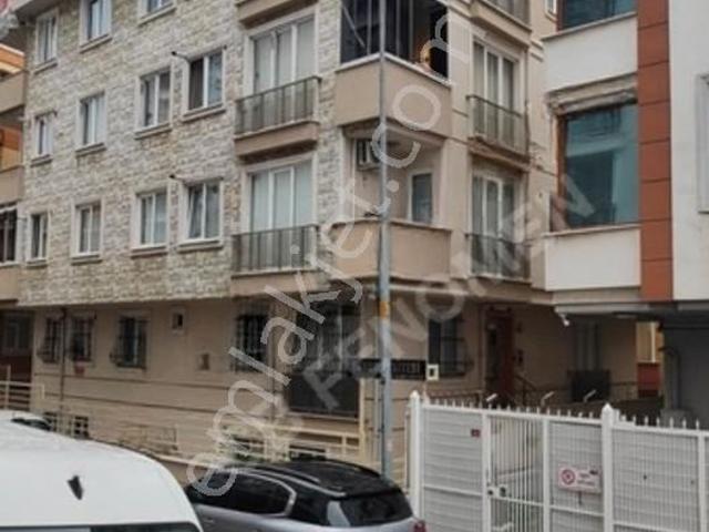 Aydınevler'de Merkezi Konumda, Site İçinde 1+1 Satılık Daire