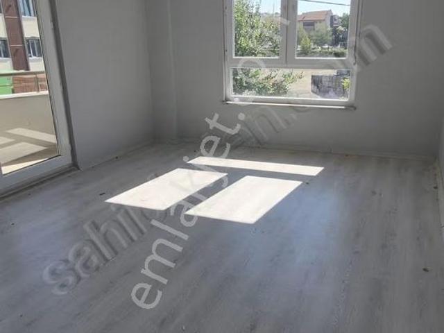 Aydınlık Emlaktan Cumhuriyet Mahallesinde Satılık 3+1 Daire