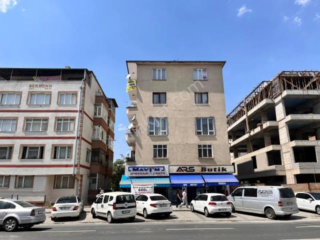 Aydınlıkevler Mah Full Yapılı Satılık Fırsat Daire