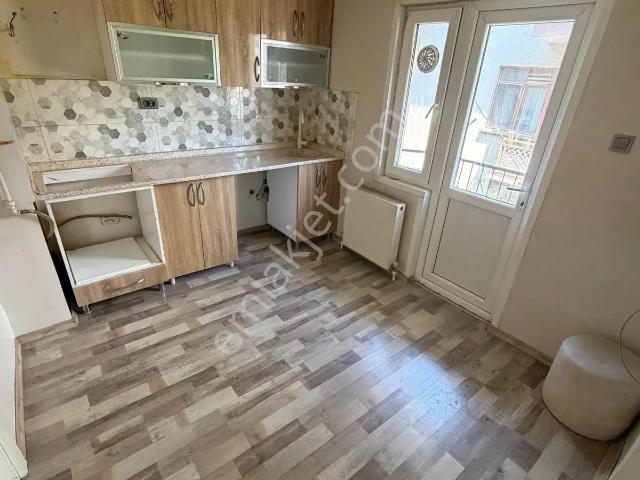Aydınlıkevler'de 3+1 Kiralık Daire taner Emlak İnşaat