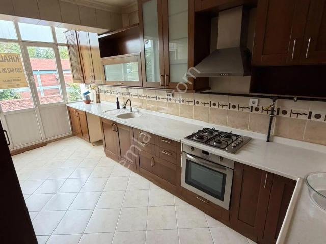 Aydınlıkevler'de 3+1 Kiralık Daire taner Emlak İnşaat