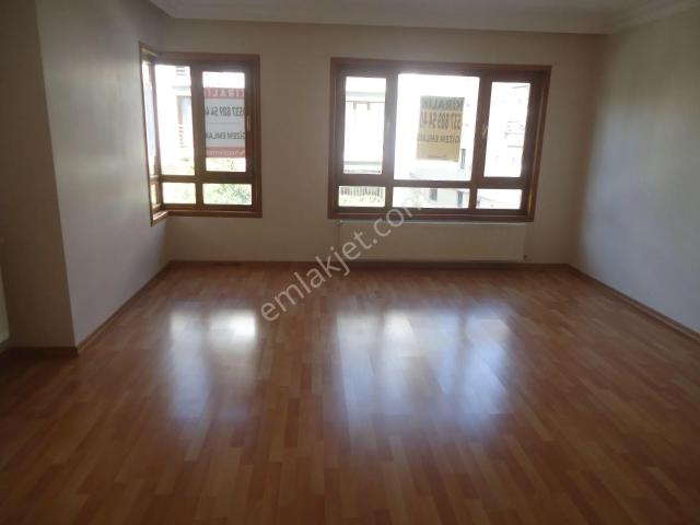 Aydınlıkevlerde Gizem Emlaktan Full Yapılı 3+1 Kiralık Daire